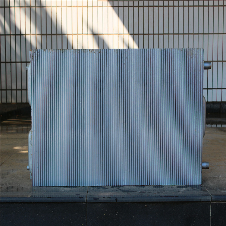 GCB系列鋼制閉式對流散熱器型號參數